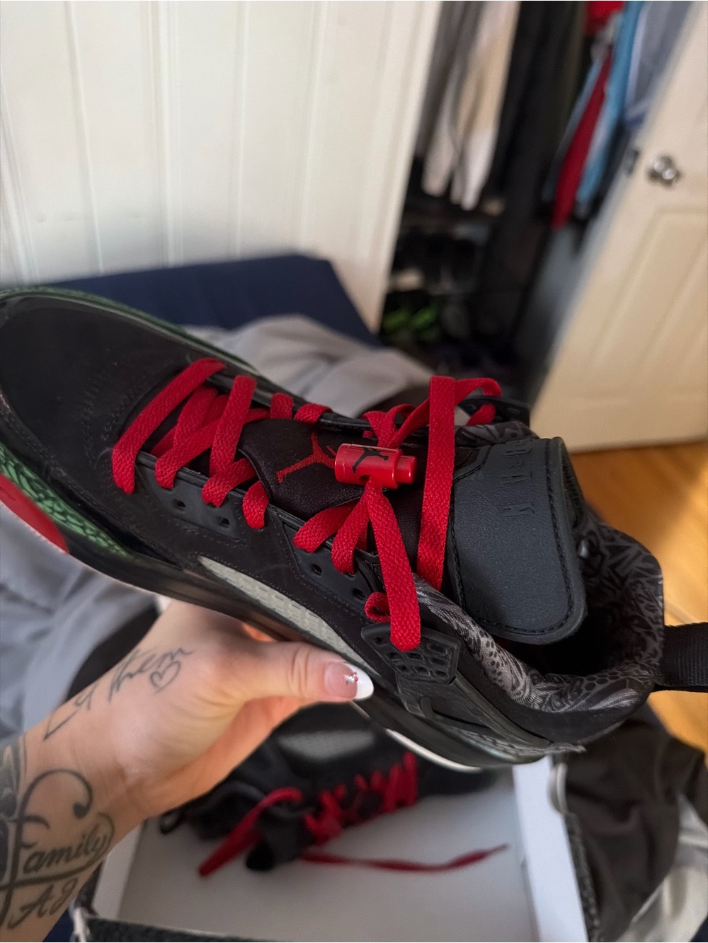 Men's Black and Red Athletic Sneakers Nike brand new men’s 9.5